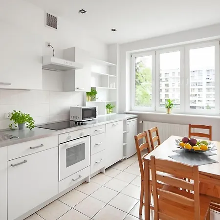 Sleepy3city 10 Lutego 23 דירה