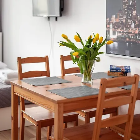 Sleepy3city 10 Lutego 23 דירה