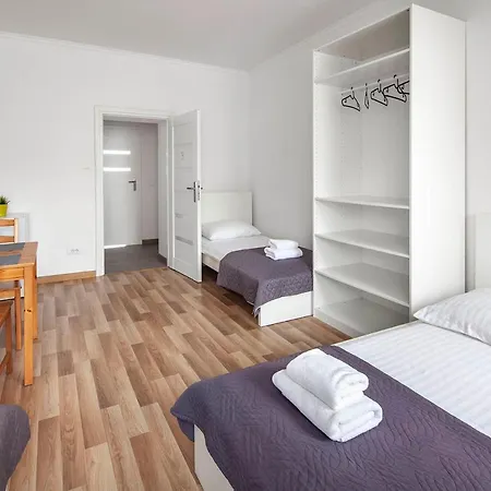 Sleepy3city 10 Lutego 23 Apartment