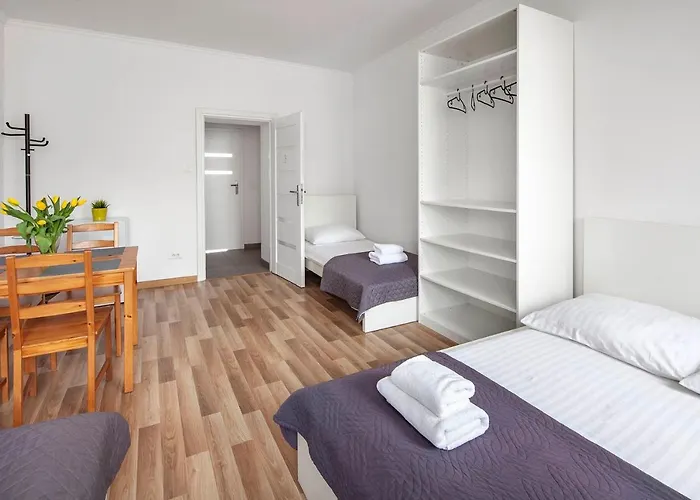 Sleepy3city 10 Lutego 23 Apartman